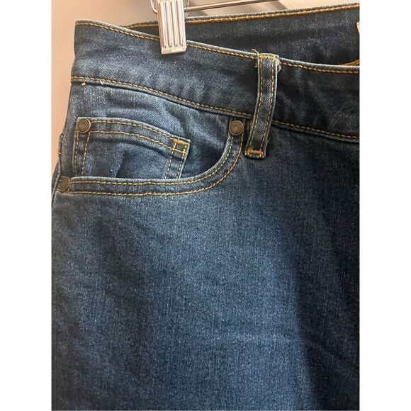 Blue Mountain Fleece Lined Straight Leg Jeans sz 10 NWT - Picture 5 of 8